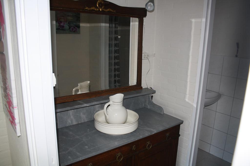 Biedermeier Born Phòng bức ảnh